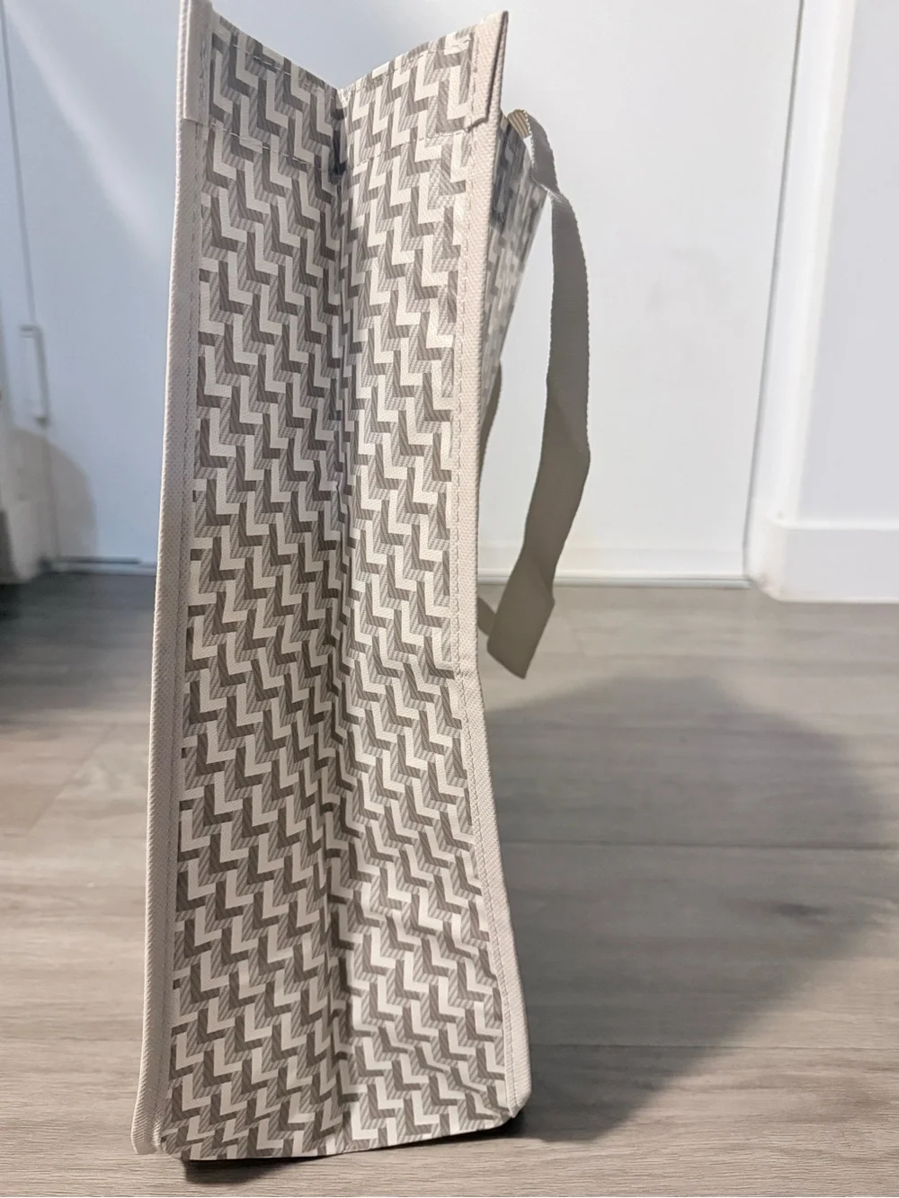 lululemon athletica Chevron-Print Tote in Light Gray and Cream